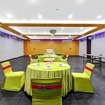 Itsy Hotels Anjali Mahal, 500 Mtrs From Mathura Railway Station Экстерьер фото