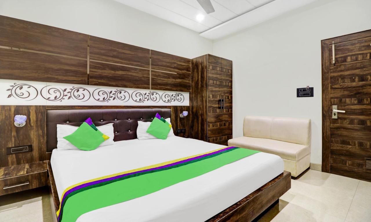 Itsy Hotels Anjali Mahal, 500 Mtrs From Mathura Railway Station Экстерьер фото