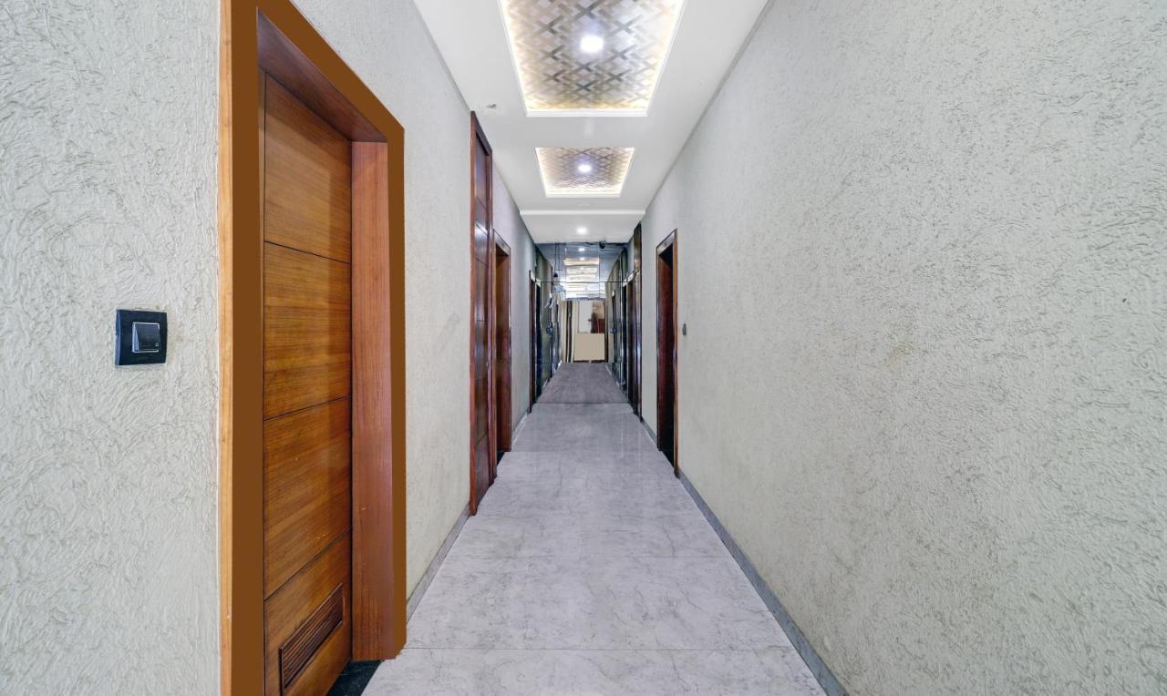 Itsy Hotels Anjali Mahal, 500 Mtrs From Mathura Railway Station Экстерьер фото