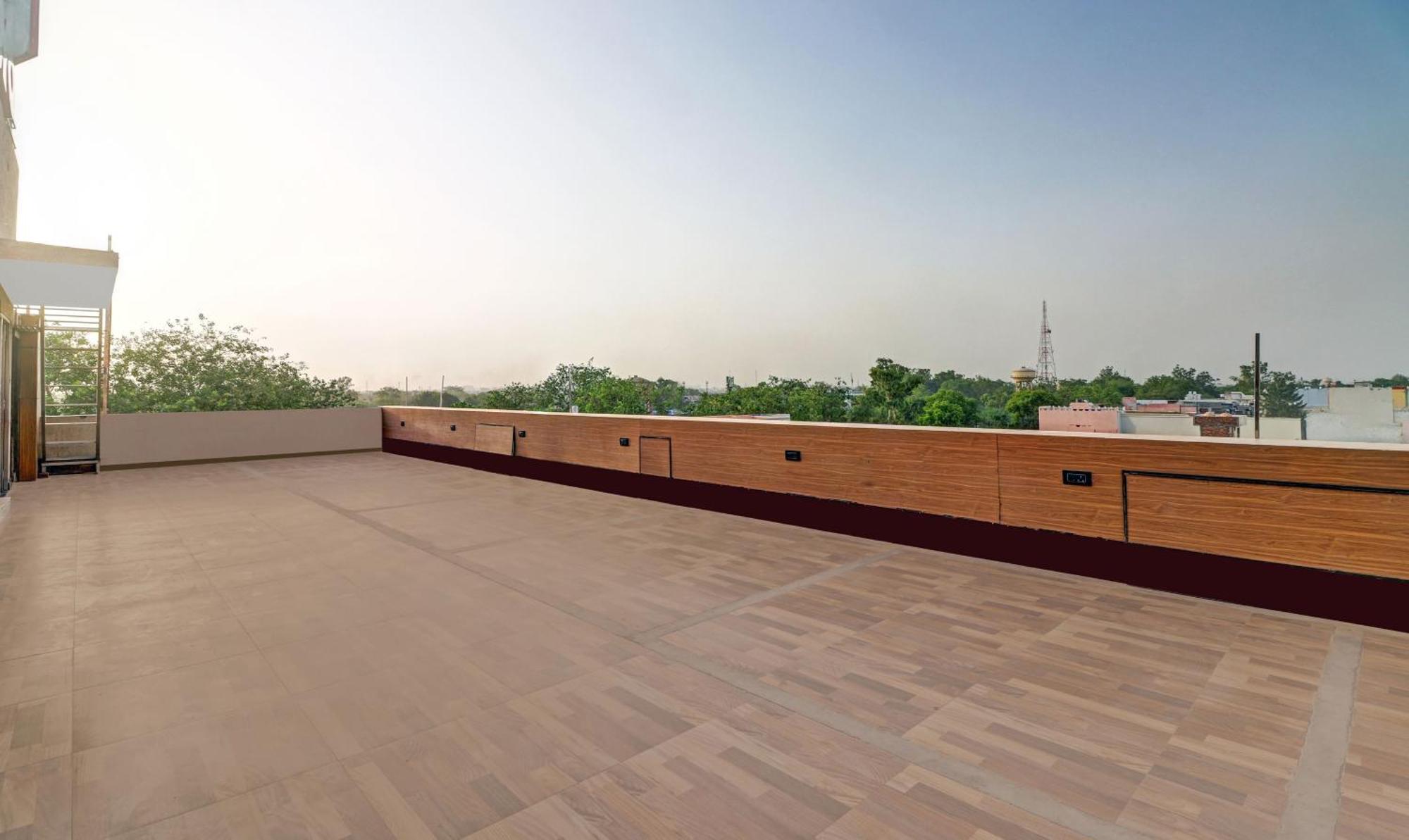 Itsy Hotels Anjali Mahal, 500 Mtrs From Mathura Railway Station Экстерьер фото