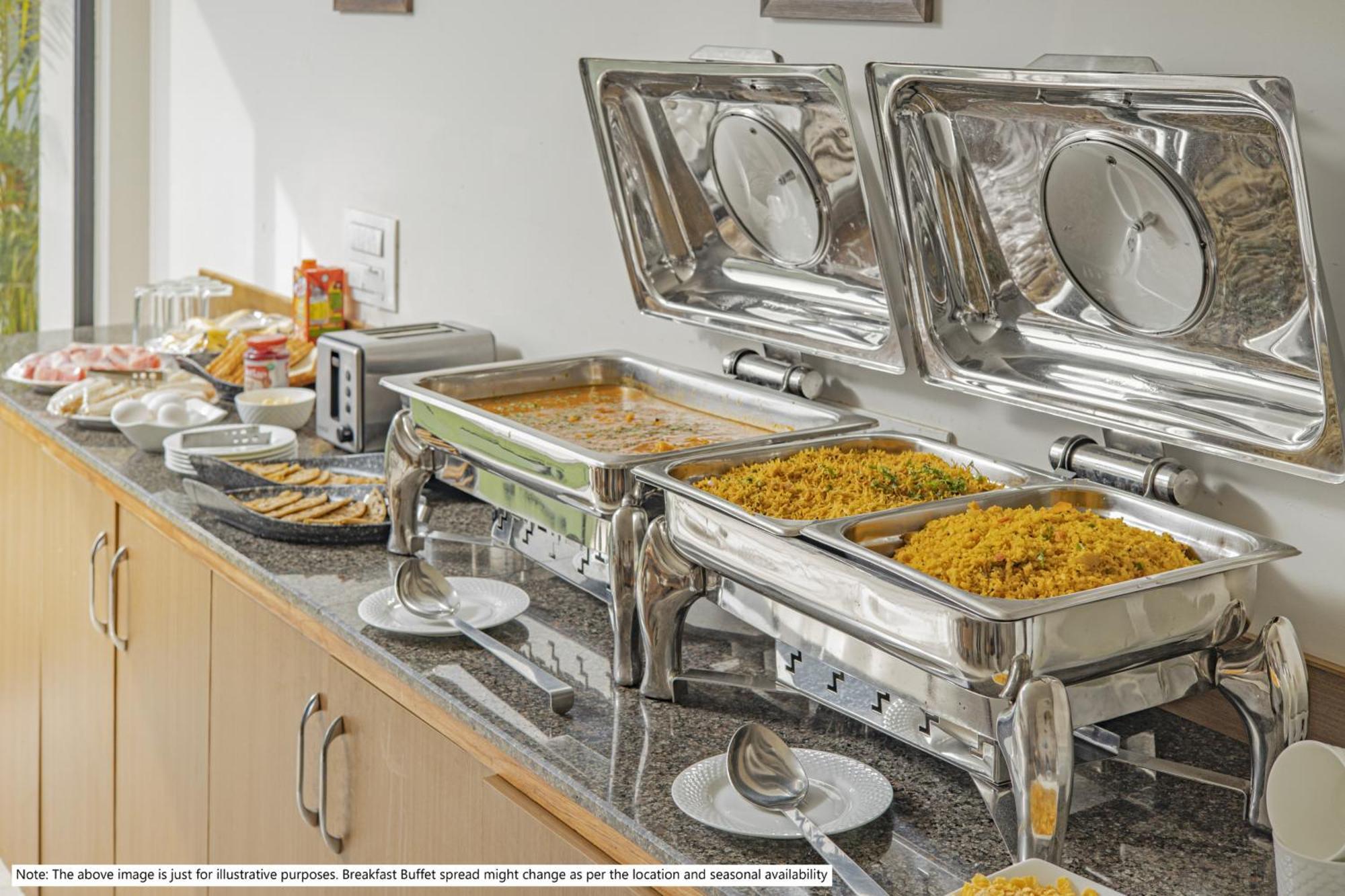 Itsy Hotels Anjali Mahal, 500 Mtrs From Mathura Railway Station Экстерьер фото